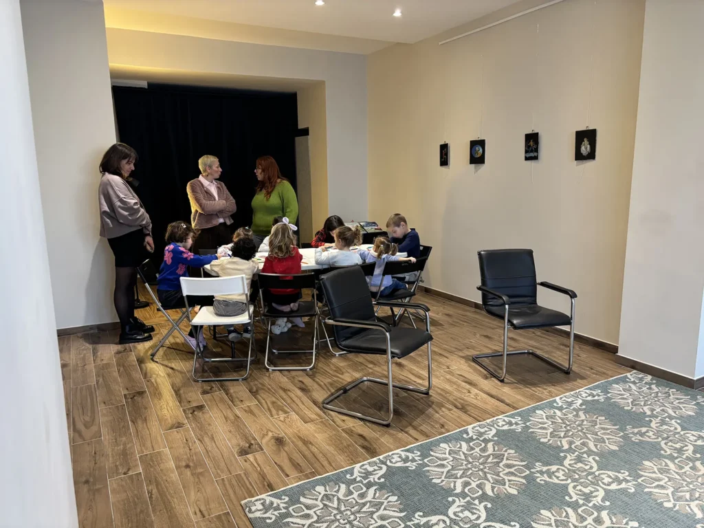Merenda coi Libri - Presentazione e laboratorio creativo - ingresso gratuito - A cader le stelle - Testo di Vanessa Policicchio Rizzoli - Illustrazioni di Diana Del Grande. GAJUM Campo delle arti Porta Portese, Trastevere, Roma