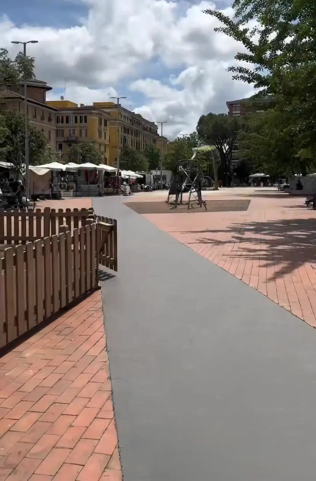 Parco - Piazza - Porta Portese - Trastevere - Roma